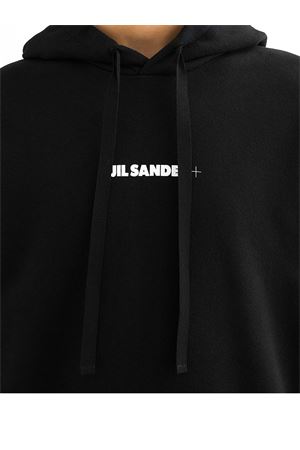 Felpa con cappuccio in cotone nero JIL SANDER | J47GU0129J20039001